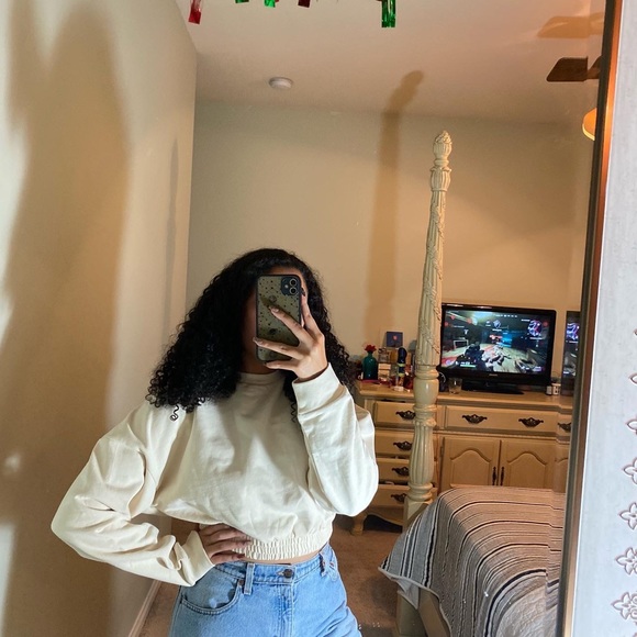 3 for 25 ✨ /Nasty Gal Crop Top - Picture 2 of 2